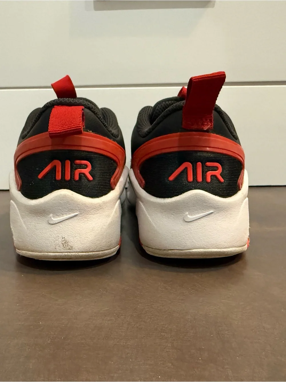 Nike Air Max Kids Shoes Black Red White Sneakers Size 11